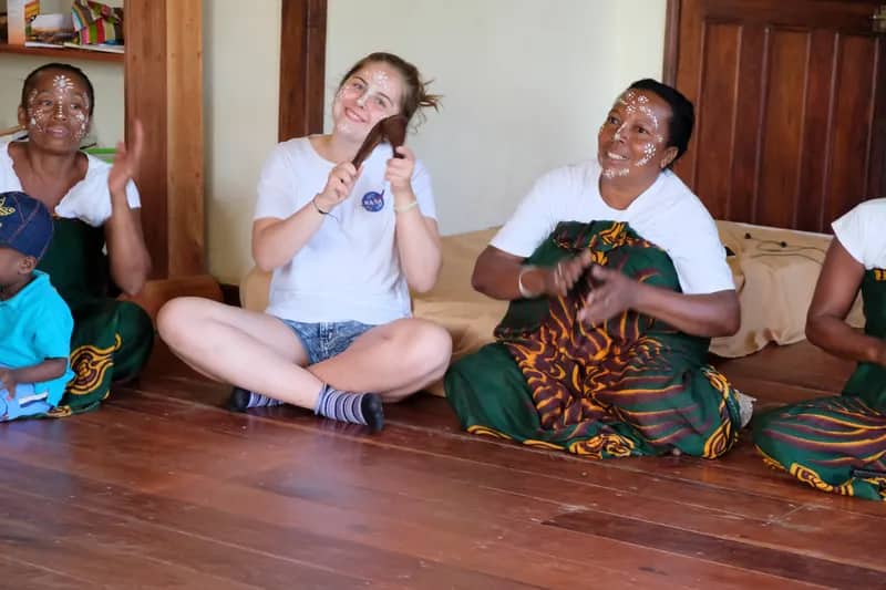 Tanzkurs auf Madagaskar - Freiwillilgenarbeit